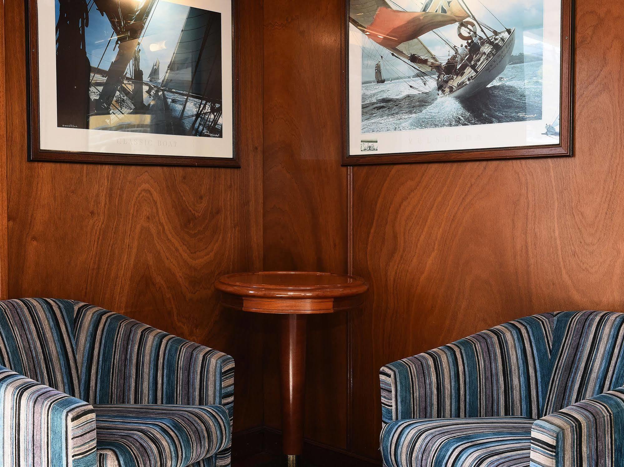 Invicta Ribeira Boat Hotel Porto Exterior foto